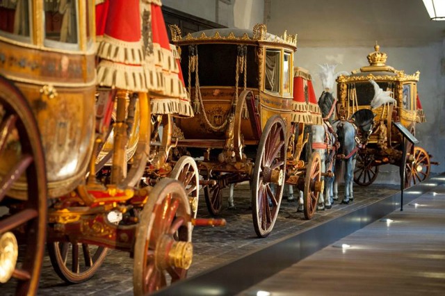 Galería de los carruajes del Palacio de Versalles  Francia