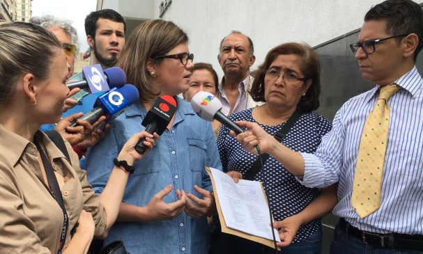 Foto: Nancy Hernández de Martín, directora de Fenasopadres / Nota de prensa