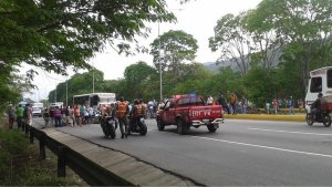 Protestan en la carretera Valencia-Puerto Cabello por escasez de alimentos