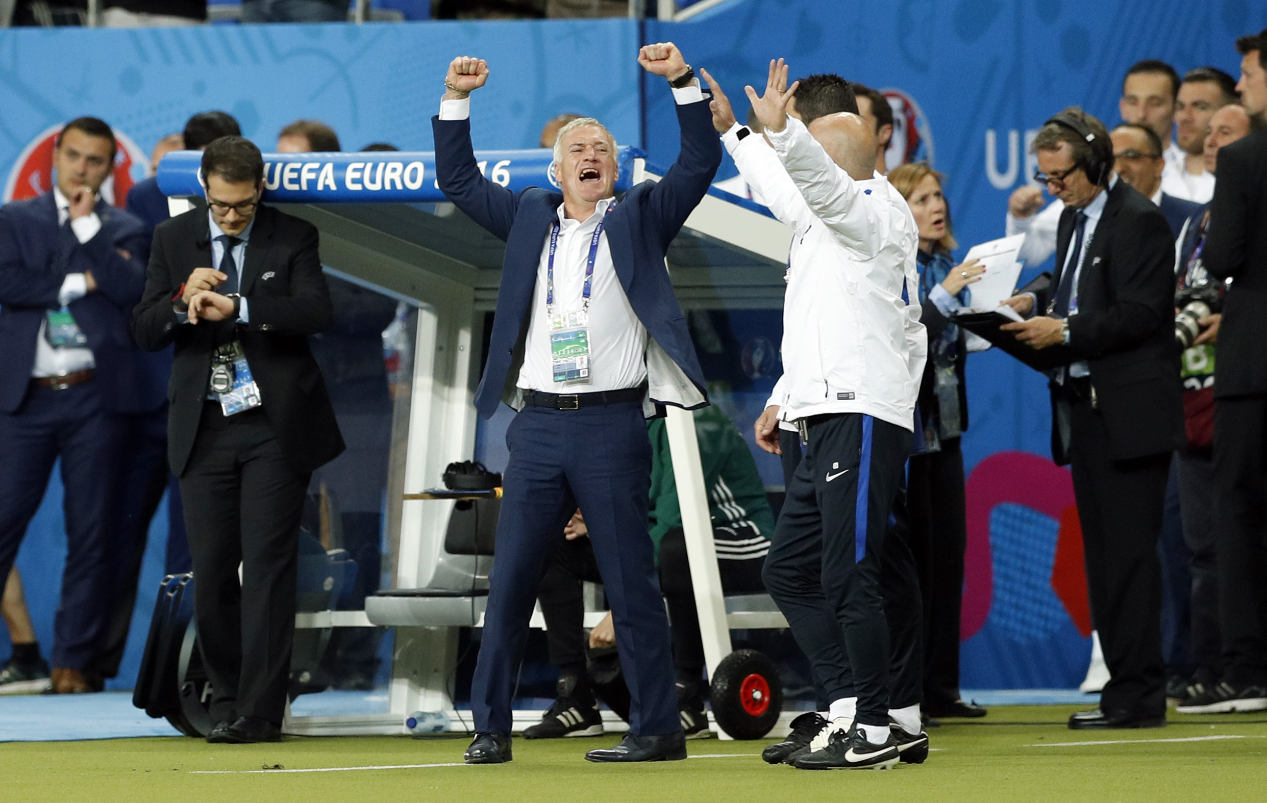 Deschamps: El fútbol es fácil,… cuando aciertas en la escuadra