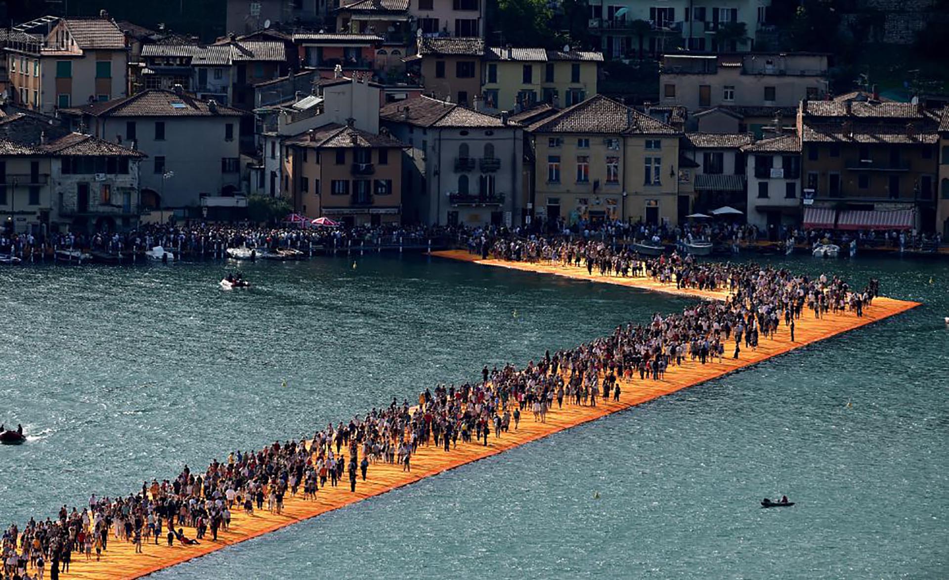 ¿Caminar sobre el agua?… Con esta espectacular obra de arte puedes hacerlo (FOTOS)