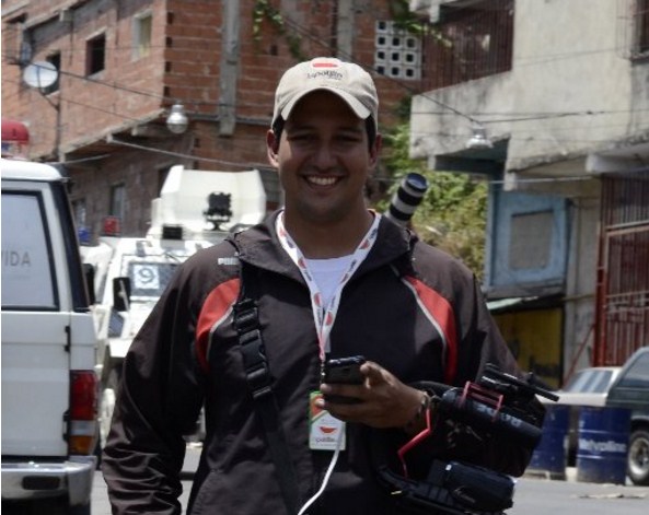 Sebin interrogó a Román Camacho sobre reportaje en La Morgue y video de atacante del BCV