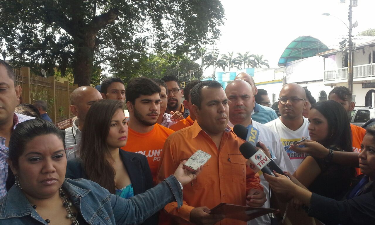 VP Aragua condena allanamiento en vivienda de Alexander Tirado