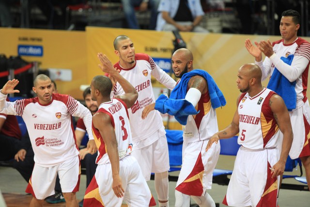 Sudmericano de Baloncesto Caracas 2016, La selección de Venezuela vs el combinado de Brasil, juego realizado en las instalaciones del Poliedro de Caracas Foto: Alejandro van Schermbeek 30/6/16