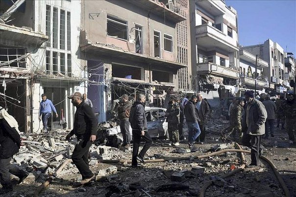 Al menos 16 muertos deja un atentado suicida en el noreste de Siria