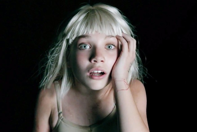 1427976432_maddie-ziegler-zoom