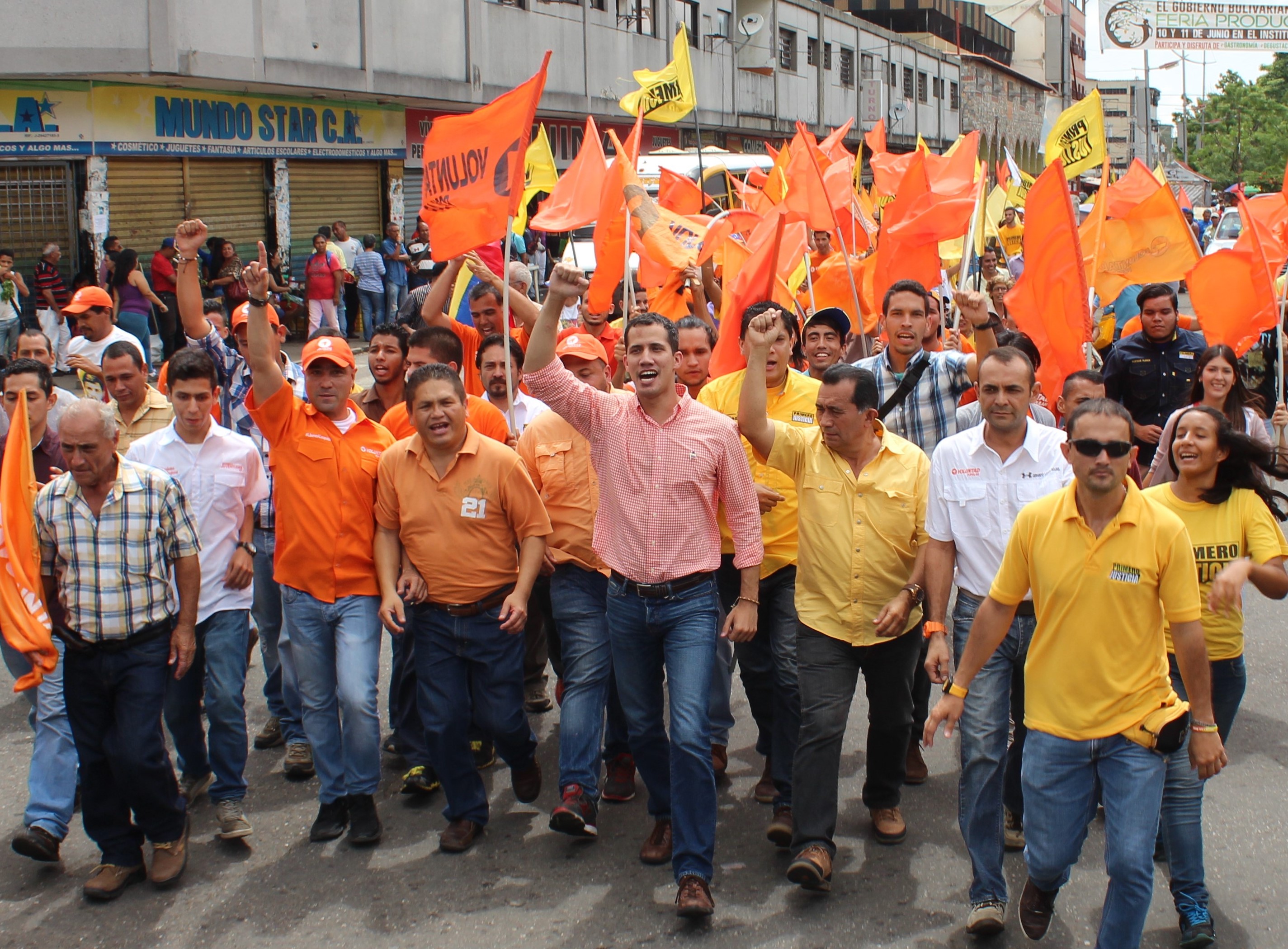 Juan Guaido: Con el revocatorio derrotaremos el hambre