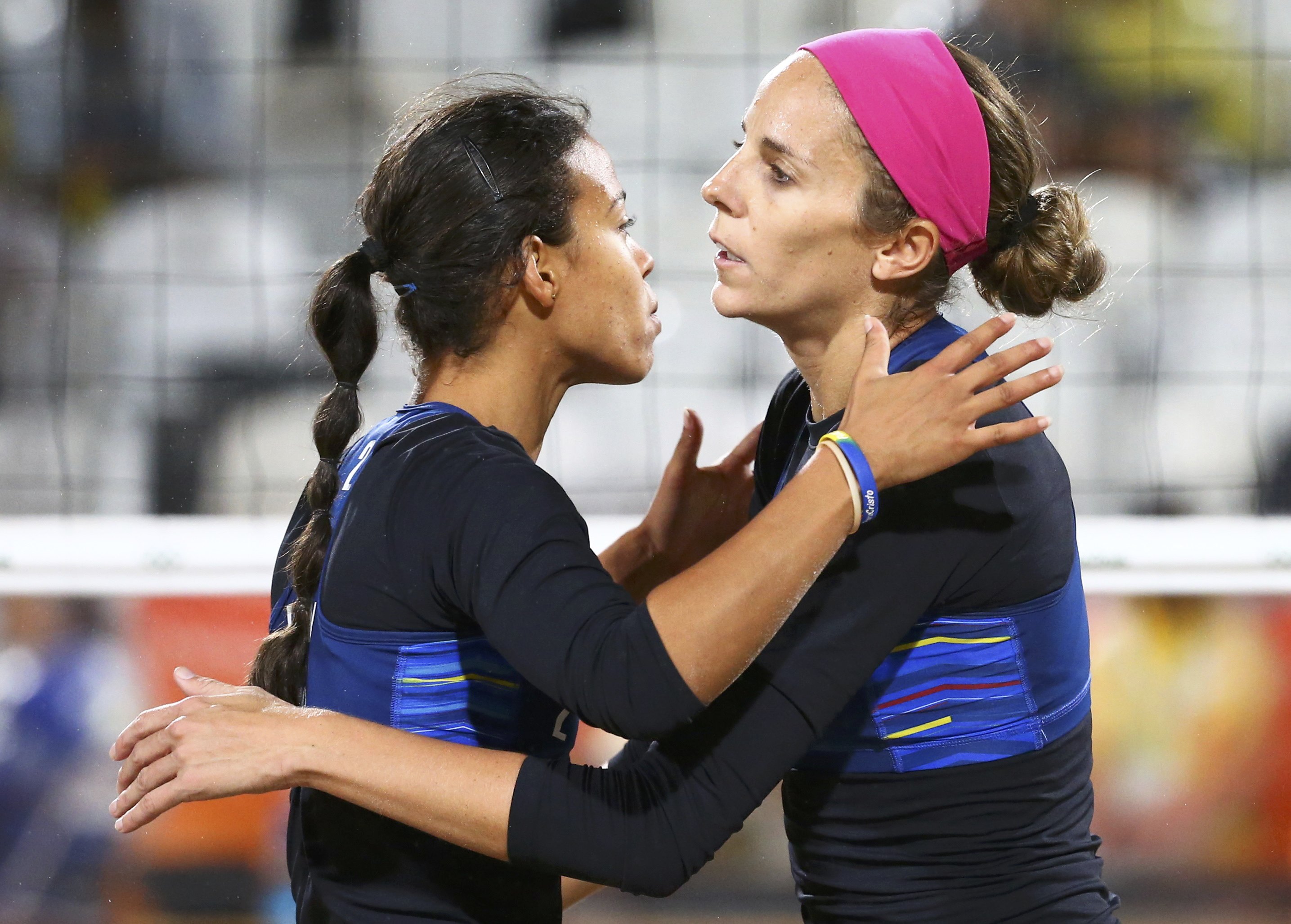 Venezolanas Pazo y Agudo eliminan a Costa Rica y podrían jugar los octavos del voleibol de playa