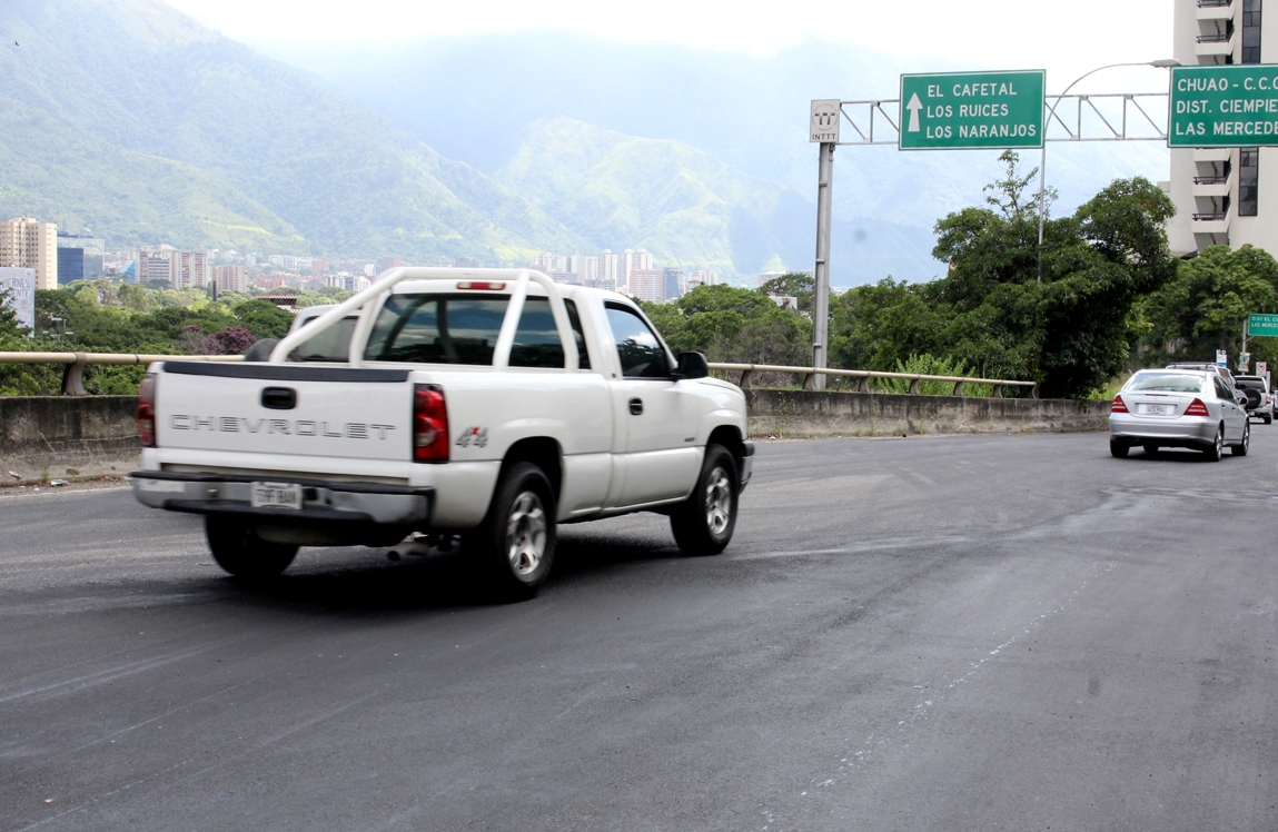 Lamentable: conductor atropelló y mató a una corredora en la avenida principal de Chuao este #20Ago