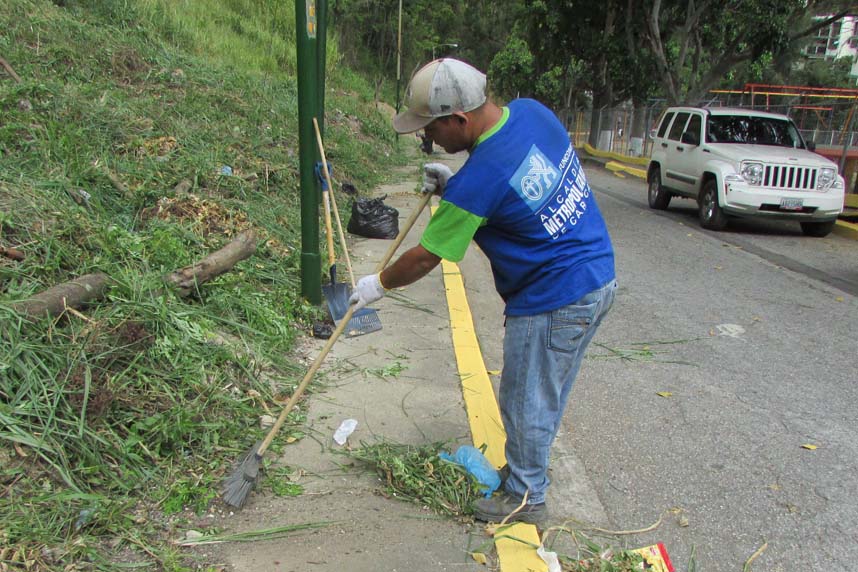 La Alcaldía Metropolitana recupera espacios públicos de Caracas