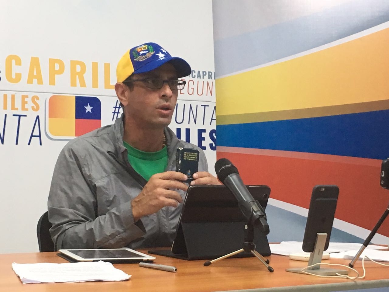 Capriles: El 1° de septiembre será una jornada mundial en defensa de la Constitución