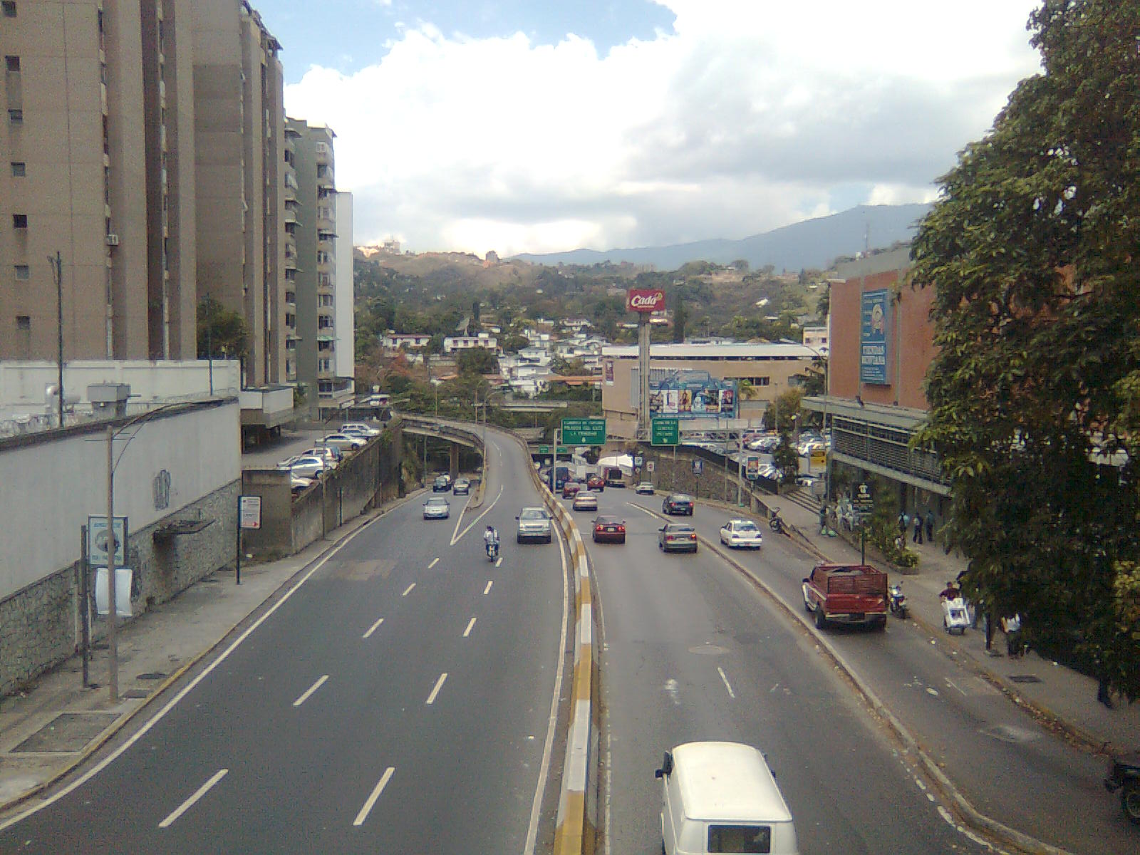 Un policía abatido y otro detenido tras cometer una presunta extorsión en Baruta