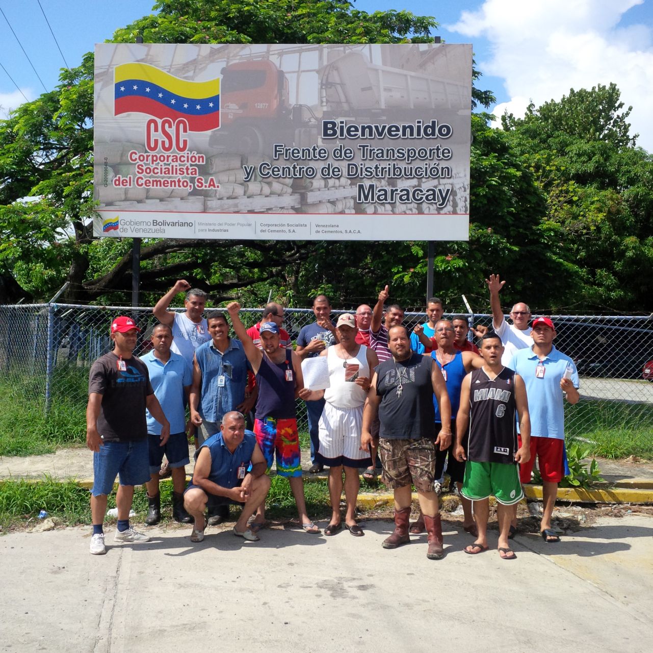 Trabajadores cementeros denuncian que llevan 5 años sin recibir uniformes