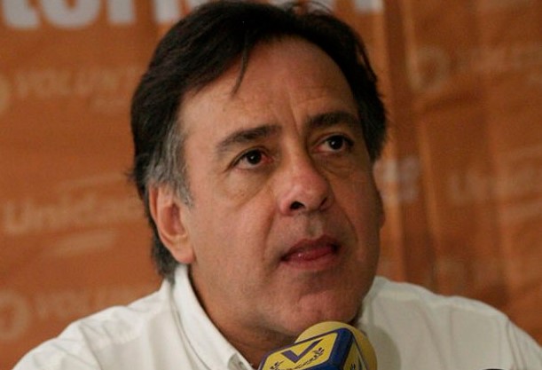 Roberto Smith enfatiza que “ Vargas revocará al madurismo completico”