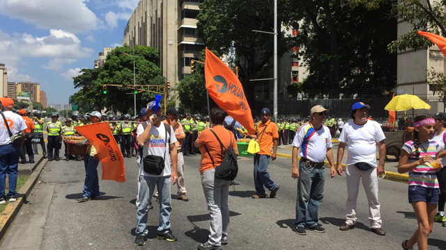 Barricada-Chacaito4