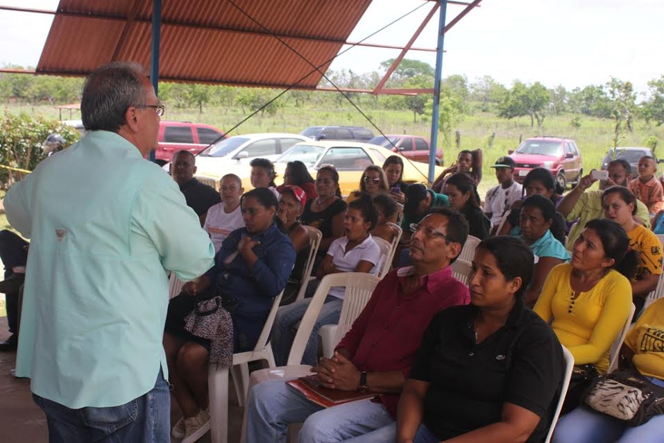 Braulio Merino exigió a rectoras oficialistas del CNE poner sus cargos a la orden