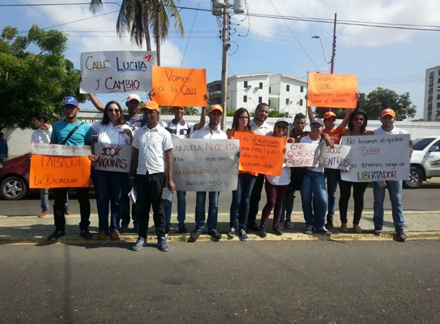 Jóvenes de VP Anzoátegui rechazan condiciones del 20% frente al CNE