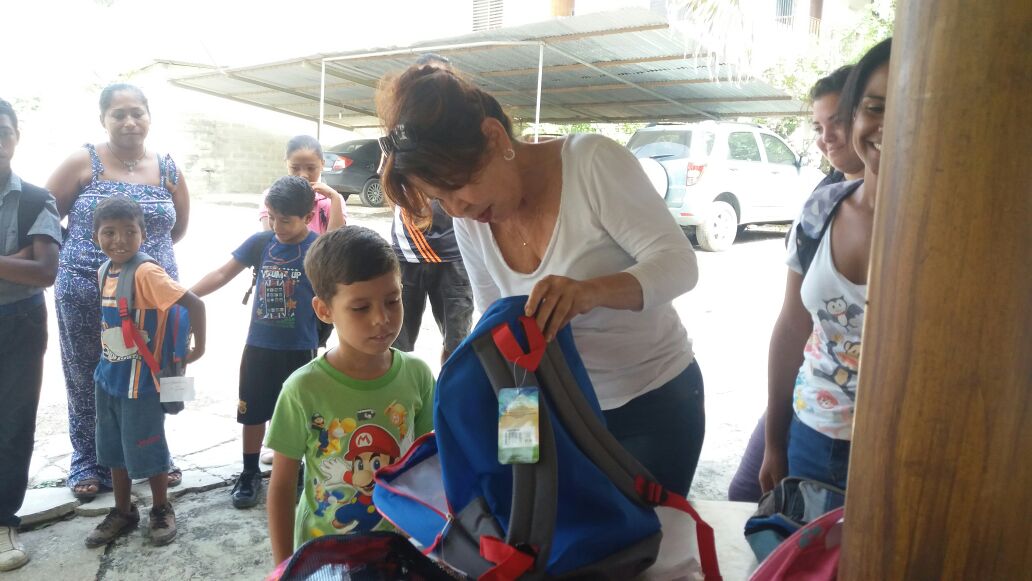 Fundación Manos para Vargas realiza jornada de asistencia en Naiguatá