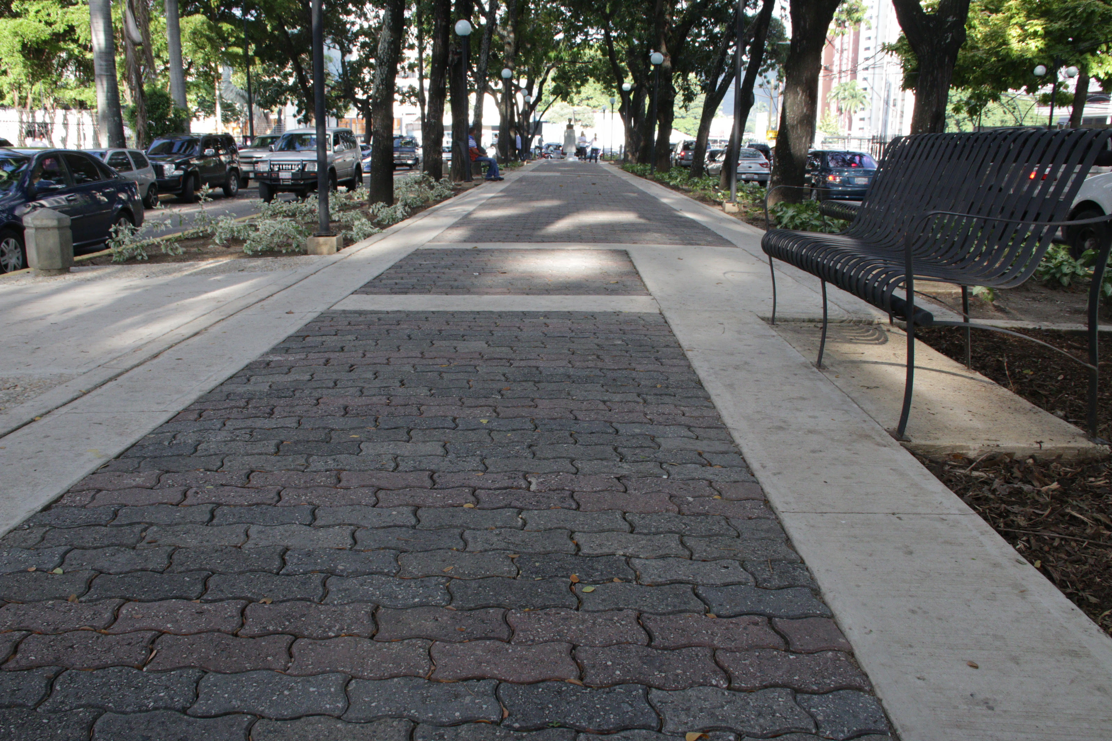 Alcaldía de Valencia reconstruyó el Boulevard Humberto Celli de la ciudad