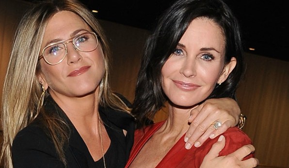 Foto: Courteney Cox Jennifer Aniston / inquisitr.com