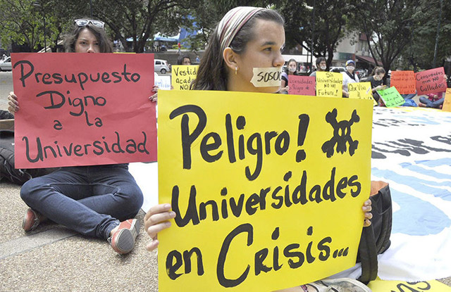 crisis-universitaria