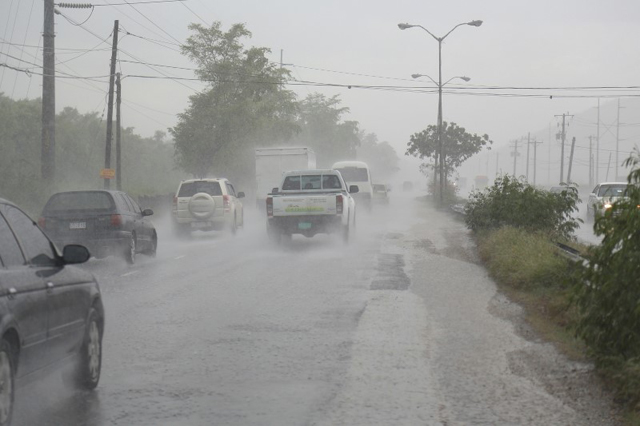 Ordenan evacuaciones en Carolina del Norte por fuertes inundaciones