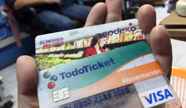 Cada vez es más frecuente el canje del bono alimentación (tarjeta) por dinero en efectivo