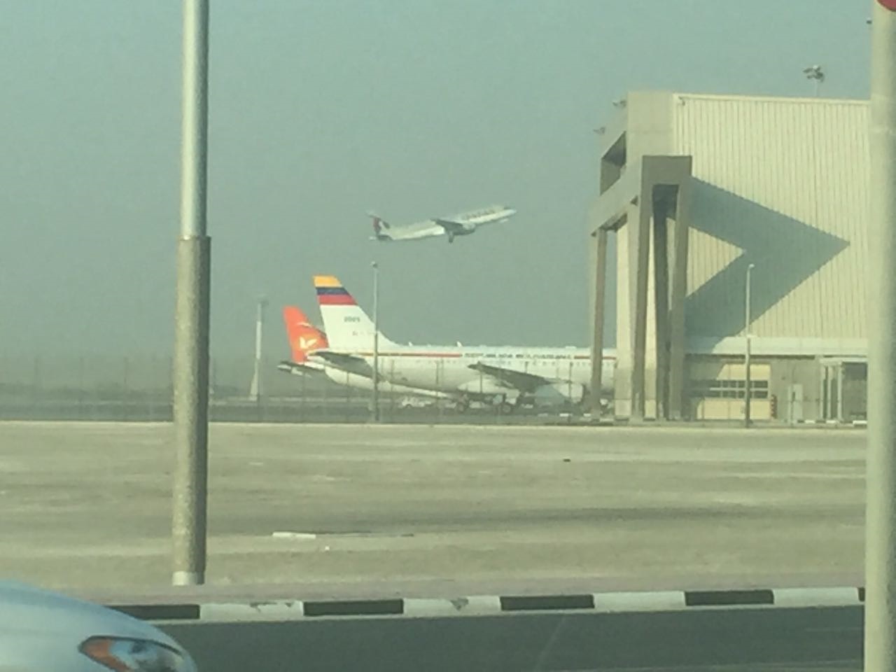 Dos aviones presidenciales se llevó Maduro a Qatar (foto)