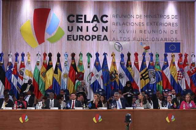 Celac-UE-980