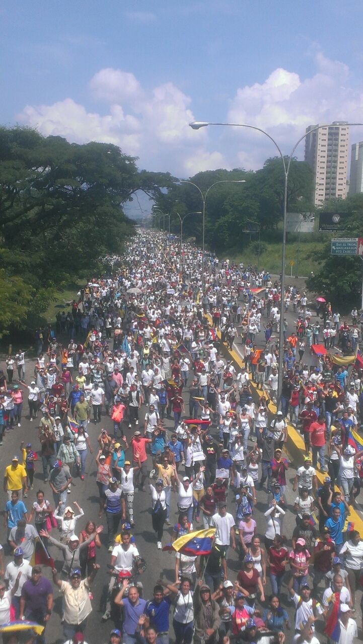 FOTOS: Valencia desbordó la Autopista del Este en la Toma de Venezuela del #26Oct