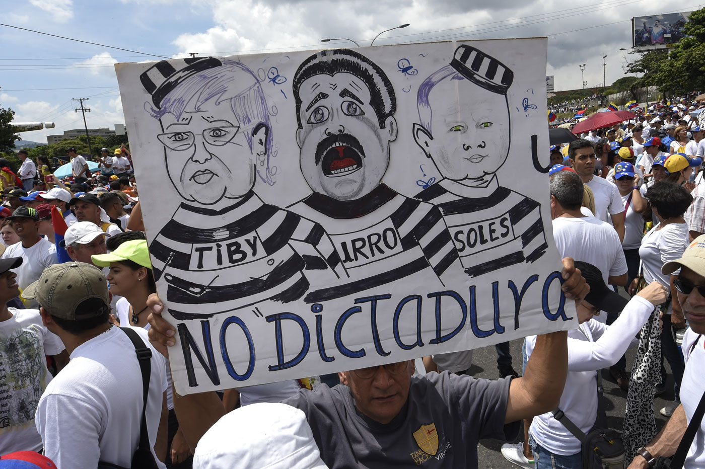 Oposición redobla presión con #ParoNacionalContraMaduro #28Oct