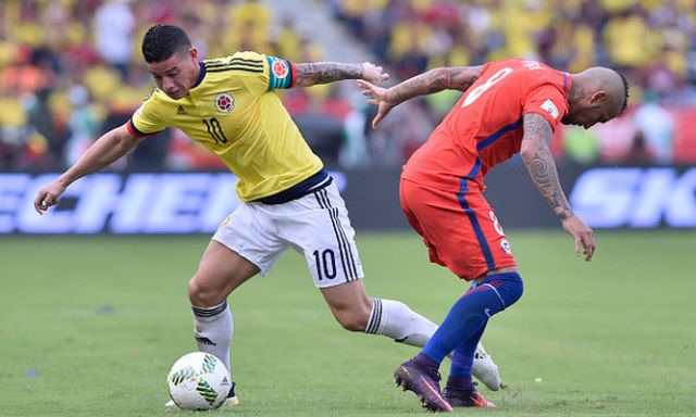 James-Rodriguez-Arturo-Vidal-disputan_8257143