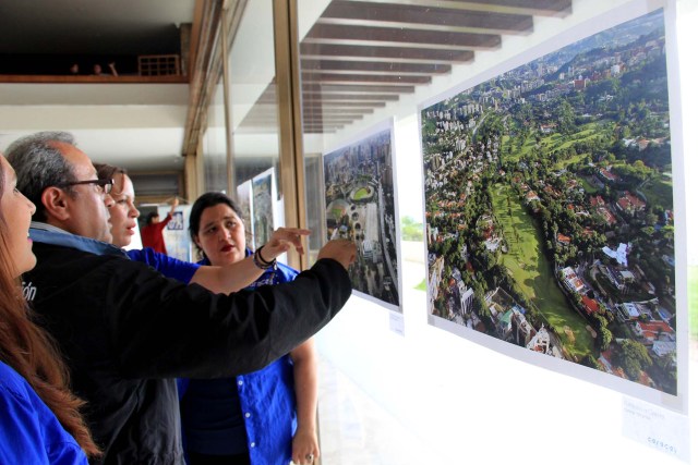 Exposición Caracas Cenital (2) (1)