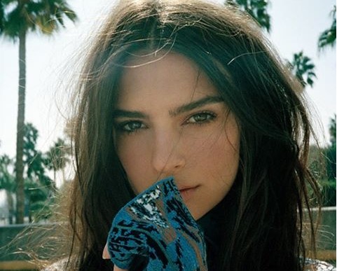 ¡Qué divina! Emily Ratajkowski sorprende con nuevo y ardiente topless en las playas de México (FOTOS)