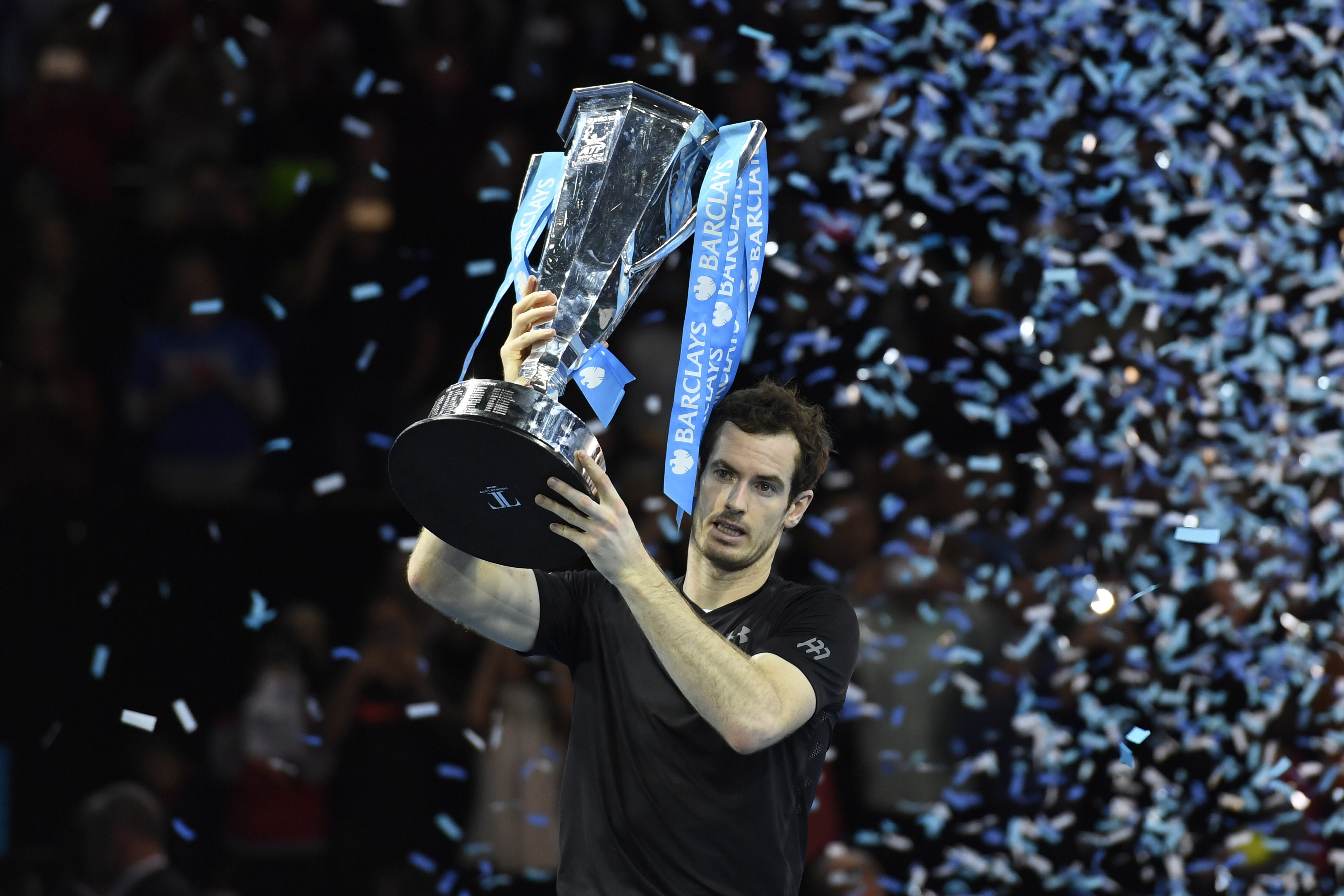 Murray gana su primer Másters y duerme en la cima del tenis