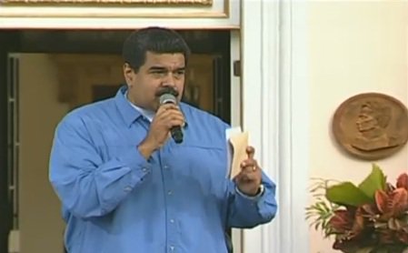 Maduro anunció aumento del 50% a becas estudiantiles