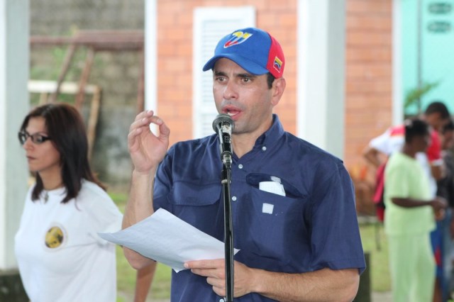 Capriles123