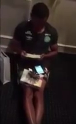 Un jugador de Chapecoense se enteró que sería padre antes de viajar (VIDEO)