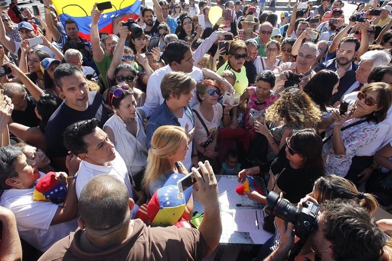 ¡El colmo del sectarismo! Grupo de oficialistas rechazó la donación de insumos para el Hospital Magallanes de Catia (Video)