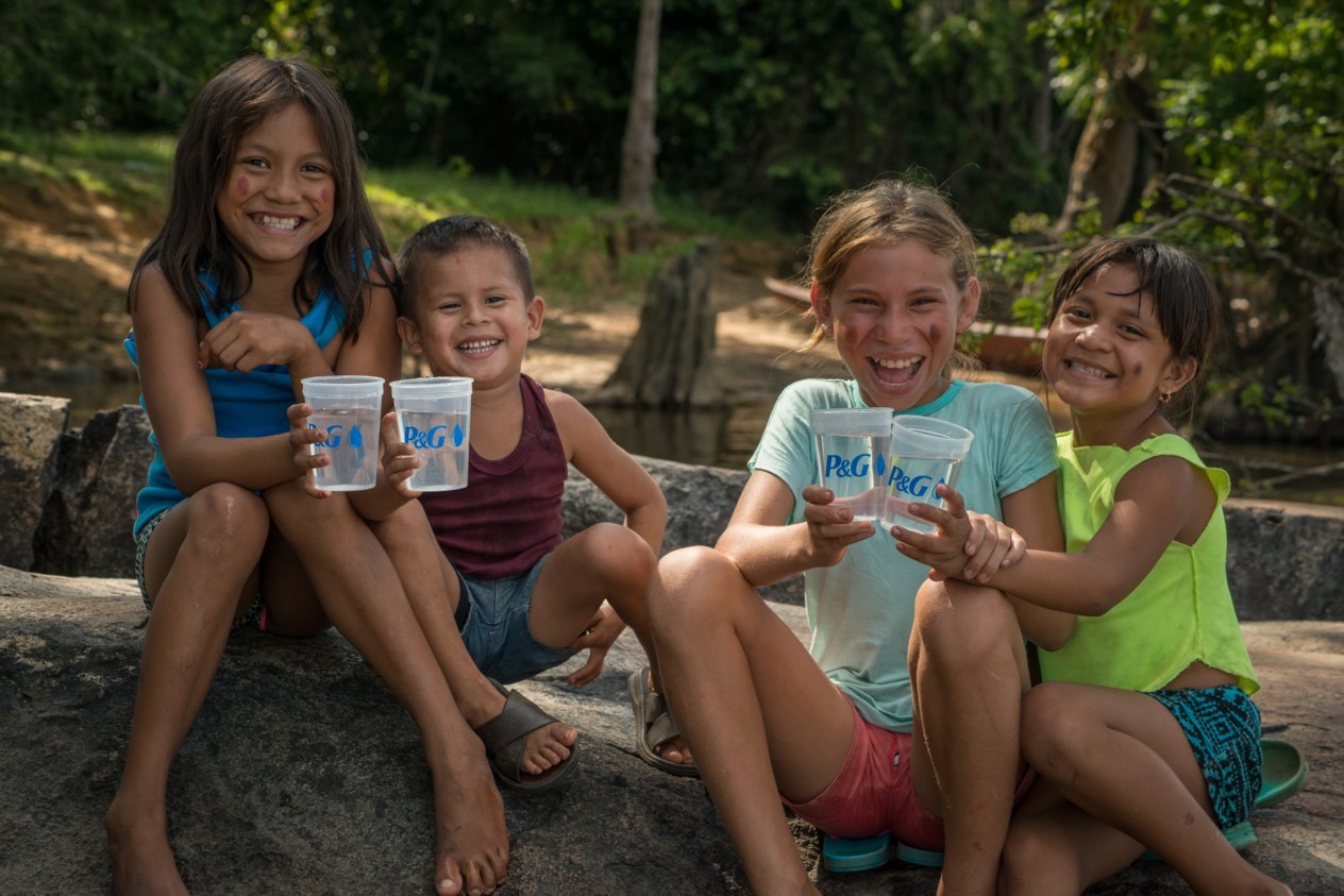 P&G Venezuela donará cinco millones de litros de agua limpia a los niños venezolanos