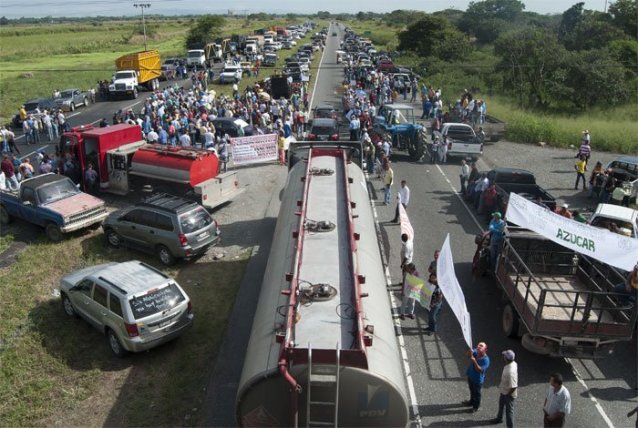 Agricultores protesta11