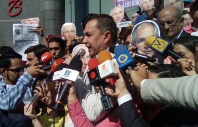 Richard Blanco en la sede de la ONU en Caracas