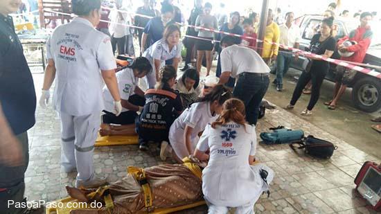 Al menos 25 muertos al colisionar dos vehículos en una carretera de Tailandia