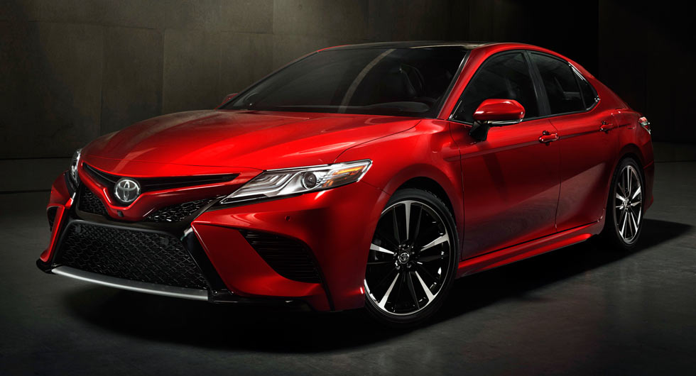 Cada vez más “agresivo”… este es el nuevo Toyota Camry 2018 (FOTOS)