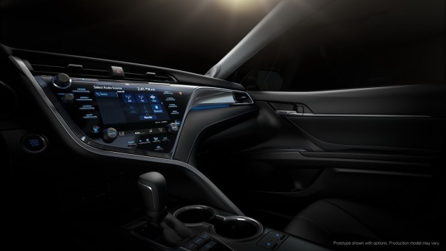 Toyota-Camry-2018 (4)