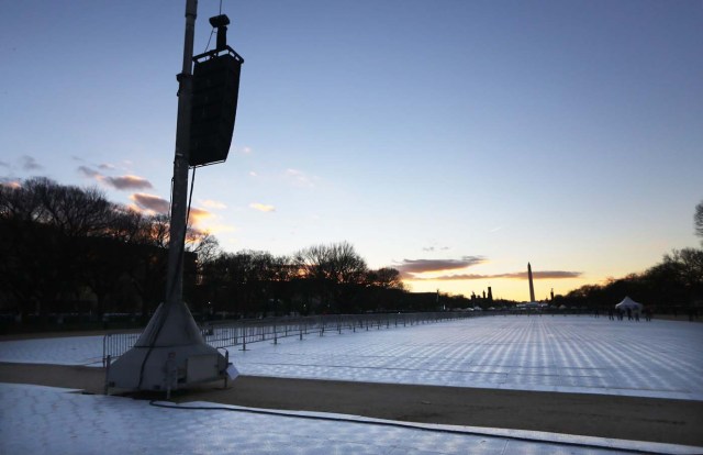 WASHINGTON, DC - JANUARY 18: A speaker and lawns mats are set up along the National Mall ahead of inauguration ceremonies for President-elect Donald Trump on January 18, 2017 in Washington, DC. Trump will be sworn in as the 45th U.S, president on January 20.   Mario Tama/Getty Images/AFP