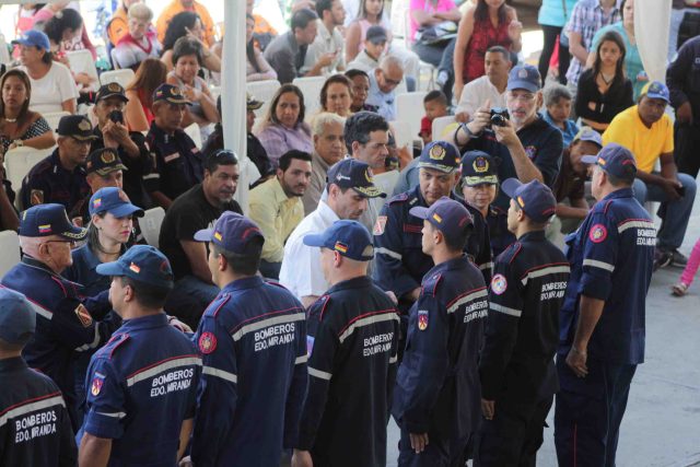 capriles-20170126 Ascenso- Bomberos de Miranda- Las Casitas- Guatire-Mcpio Zamora (19)