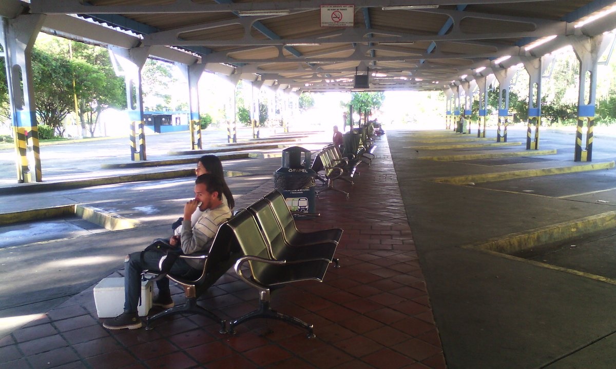 Continúa el paro de transporte y actividades universitarias en Mérida