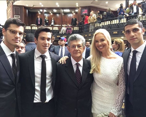 ¡Lo que jamás creíamos que pasaría! Los hijos de Ramos Allup le dicen “chao” a Venezuela