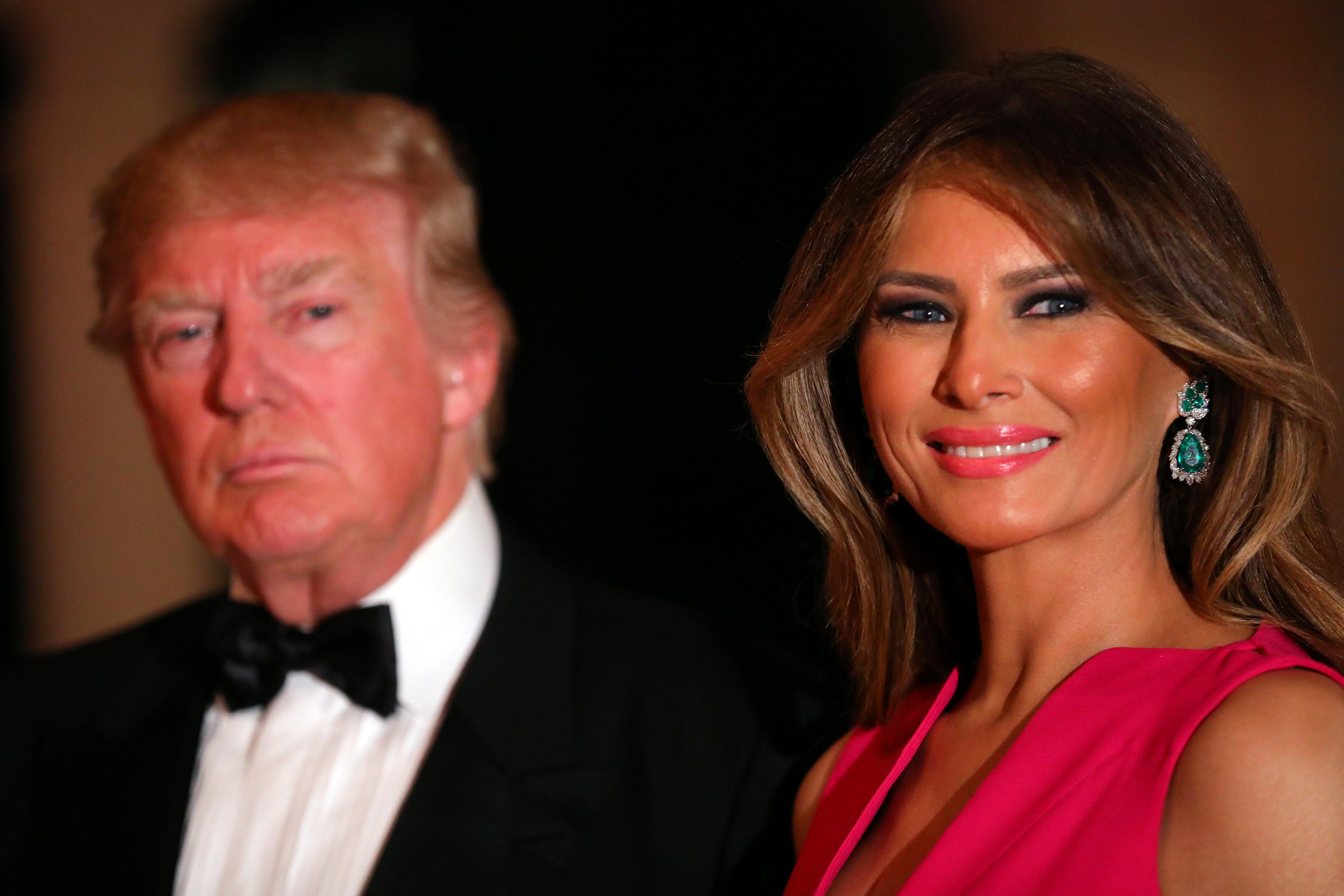 Donald y Melania Trump asisten al baile de la Cruz Roja en Mar-a-Lago